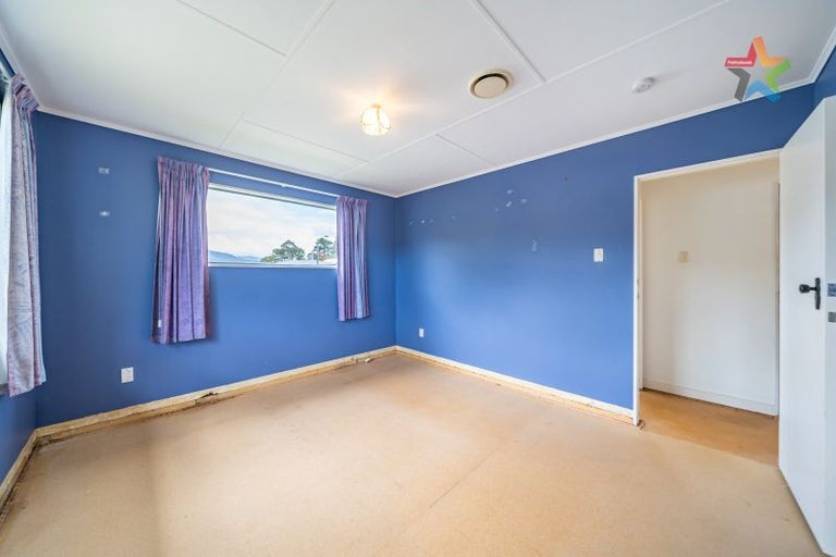 Photo of property in 6 Kendal Grove, Wainuiomata, Lower Hutt, 5014
