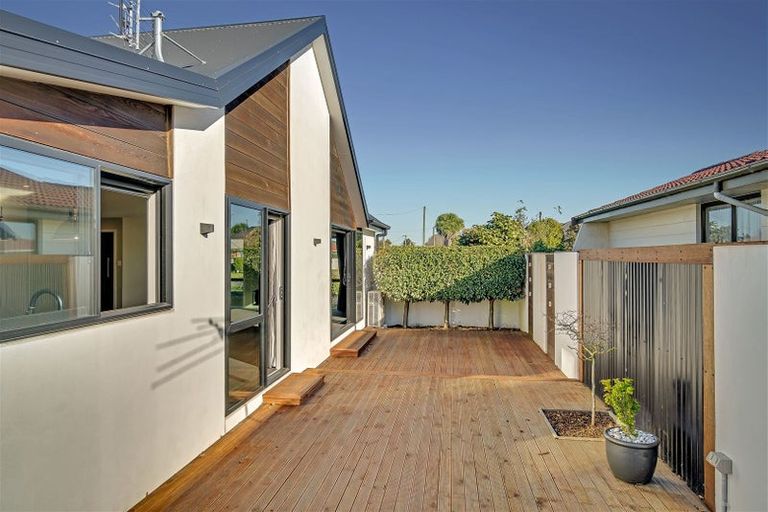 Photo of property in 16 Trevor Street, Hornby, Christchurch, 8042