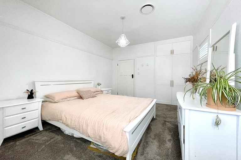 Photo of property in 166 Tasman Street, Mount Cook, Wellington, 6021