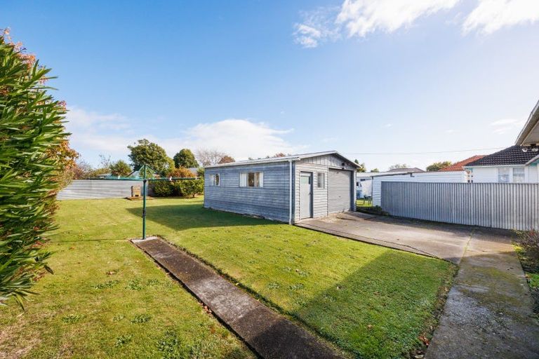 Photo of property in 18 Cardiff Street, Awapuni, Palmerston North, 4412