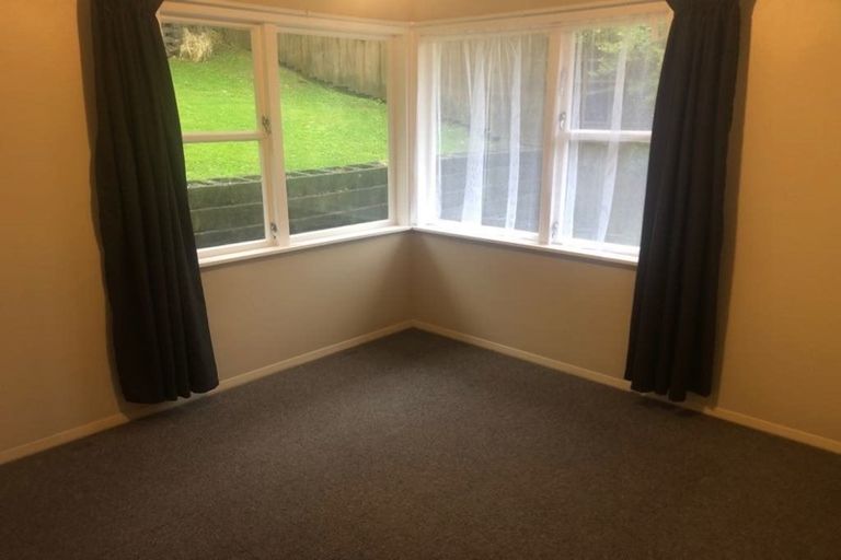 Photo of property in 49a Judd Crescent, Naenae, Lower Hutt, 5011