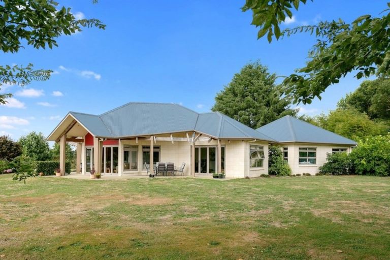 Photo of property in 2/1105 Kaipaki Road, Cambridge, 3495