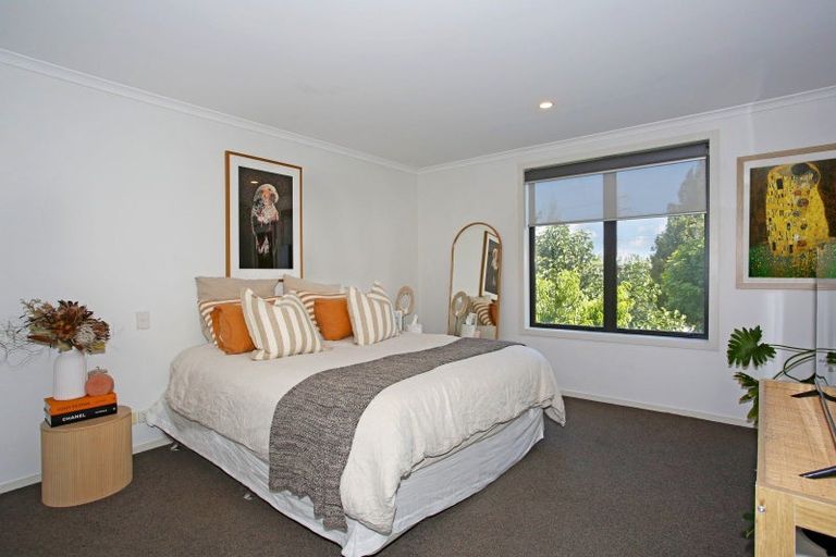 Photo of property in 51 Popokatea Drive, Takanini, 2112