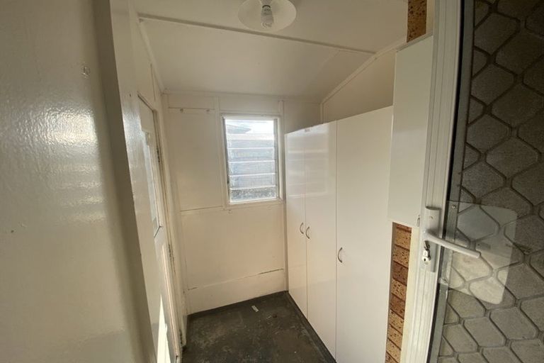 Photo of property in 58 Friedlanders Road, Manurewa, Auckland, 2102