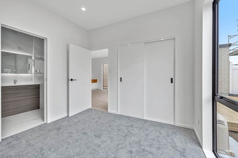 Photo of property in 24b Horokaka Street, Massey, Auckland, 0614