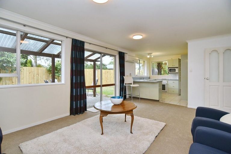 Photo of property in 10 Rachel Place, Avonhead, Christchurch, 8042