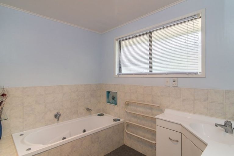Photo of property in 13 Kaimanawa Street, Paraparaumu, 5032