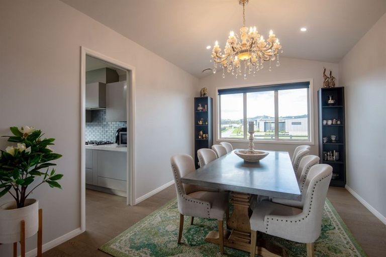 Photo of property in 19 Mike Smith Drive, Cambridge, 3434