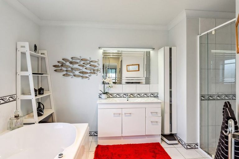 Photo of property in 59 Milne Drive, Paraparaumu, 5032