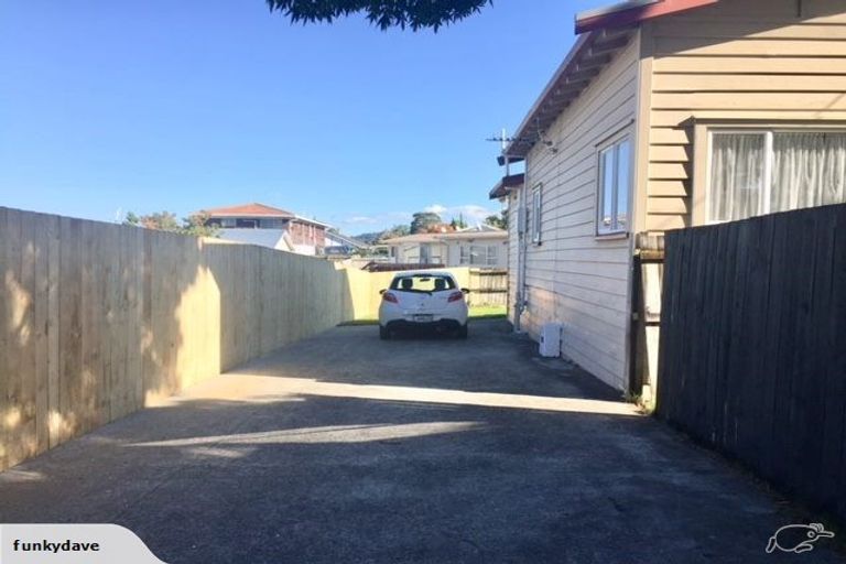 Photo of property in 44 Rimu Street, New Lynn, Auckland, 0600
