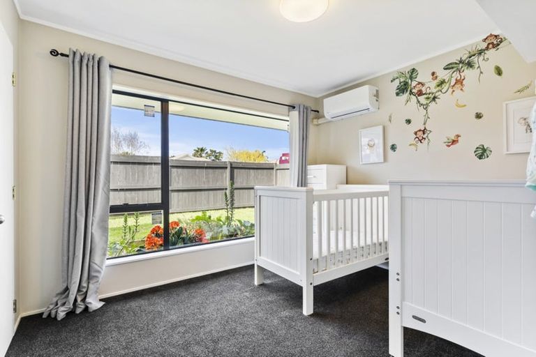 Photo of property in 2/83 Meadowland Drive, Somerville, Auckland, 2014