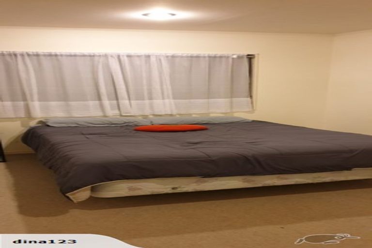 Photo of property in 6a Claverton Grove, Churton Park, Wellington, 6037