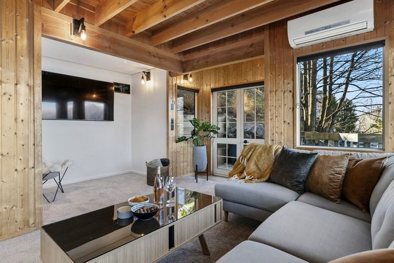 Photo of property in 13b Maxwell Place, Queenstown, 9300