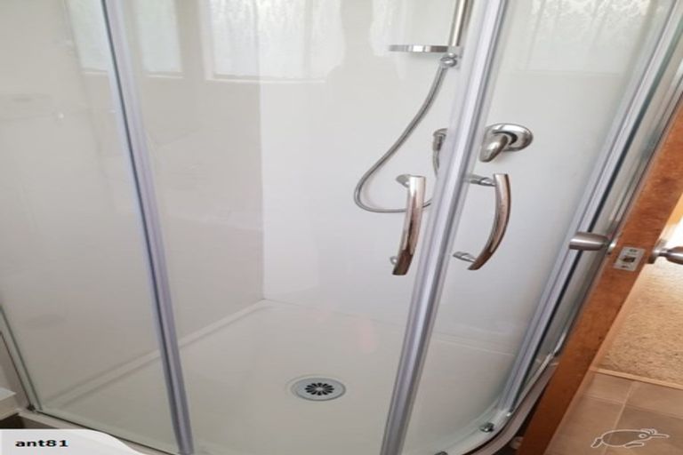 Photo of property in 2/71 Coronation Road, Papatoetoe, Auckland, 2025