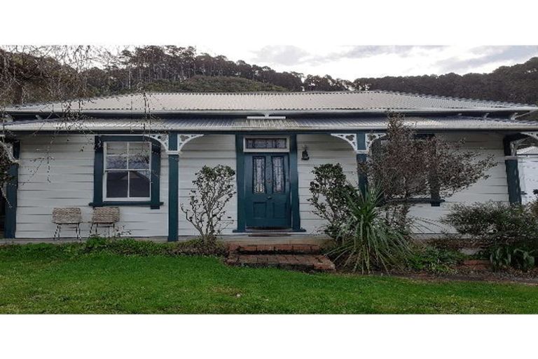 Photo of property in 2 Torless Terrace, Thorndon, Wellington, 6011