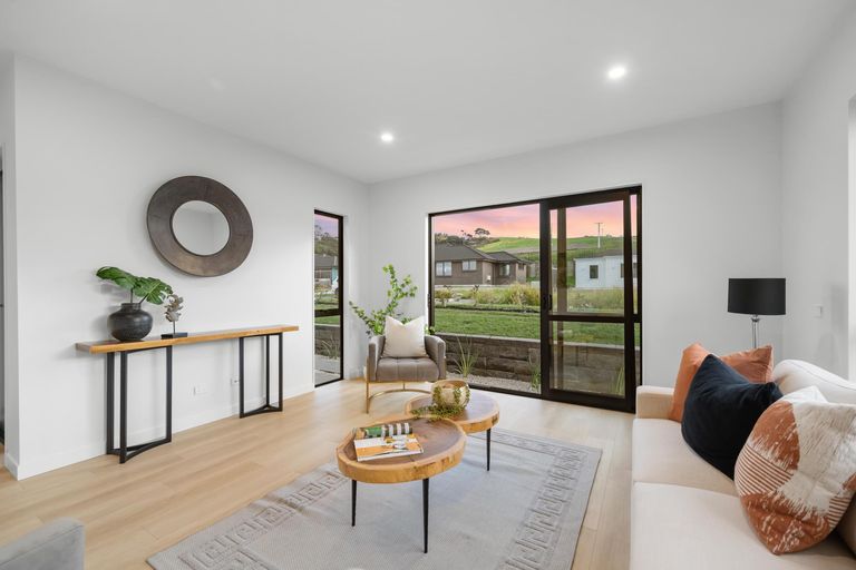 Photo of property in 7 Awa Avenue, Helensville, 0800