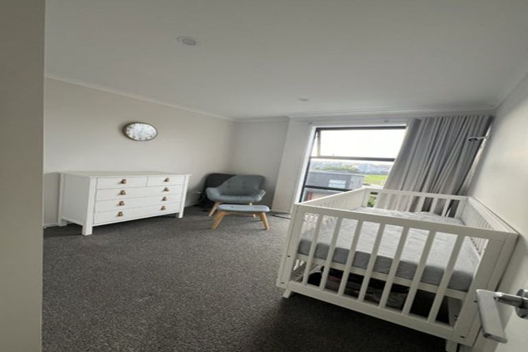Photo of property in 32 Raranga Lane, Hobsonville, Auckland, 0616