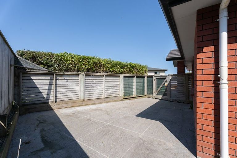 Photo of property in 17 Cheetwood Street, Churton Park, Wellington, 6037