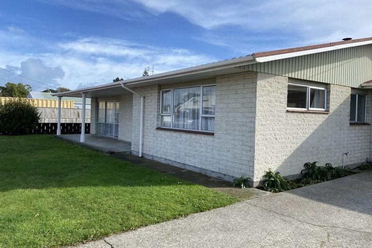 Photo of property in 16 Huatoki Street, Vogeltown, New Plymouth, 4310