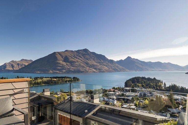 Photo of property in 10a Belfast Terrace, Queenstown, 9300
