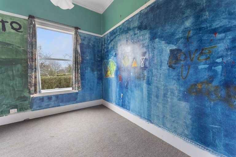 Photo of property in 55 Tarata Road, Inglewood, 4387