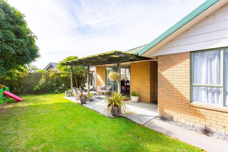 Photo of property in 19 Thistledown Place, Woolston, Christchurch, 8062