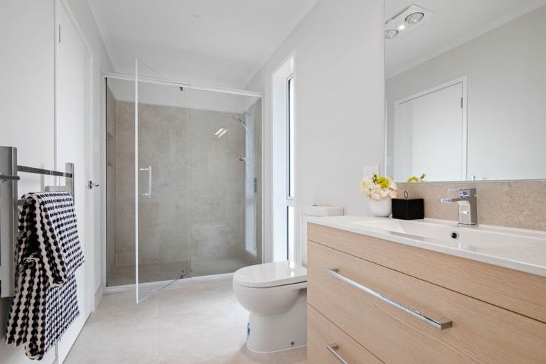 Photo of property in 37 Muster Road, Pukekohe, 2120