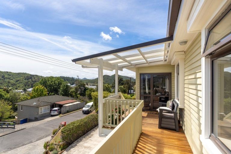 Photo of property in 91 Milton Terrace, Picton, 7220