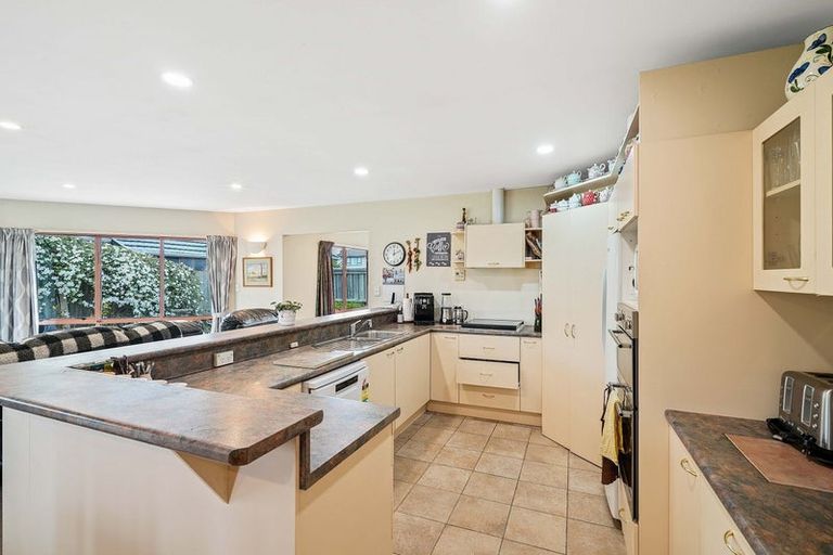 Photo of property in 30 Inwoods Road, Parklands, Christchurch, 8083