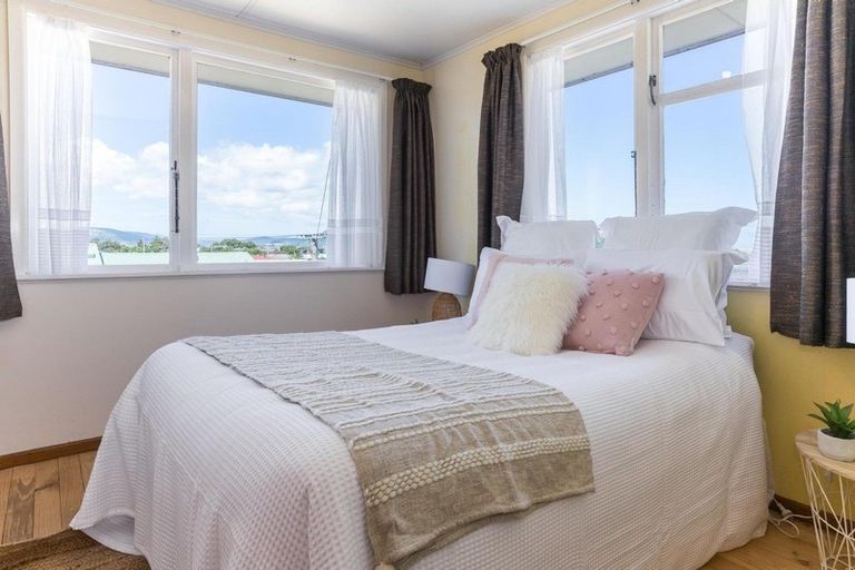 Photo of property in 54 Owhiti Street, Titahi Bay, Porirua, 5022