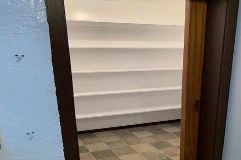 Photo of property in 70 Nimmo Avenue East, Waikanae, 5036