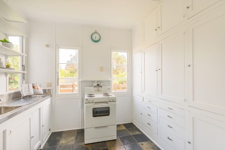 Photo of property in 14 Manly Street, Paraparaumu Beach, Paraparaumu, 5032