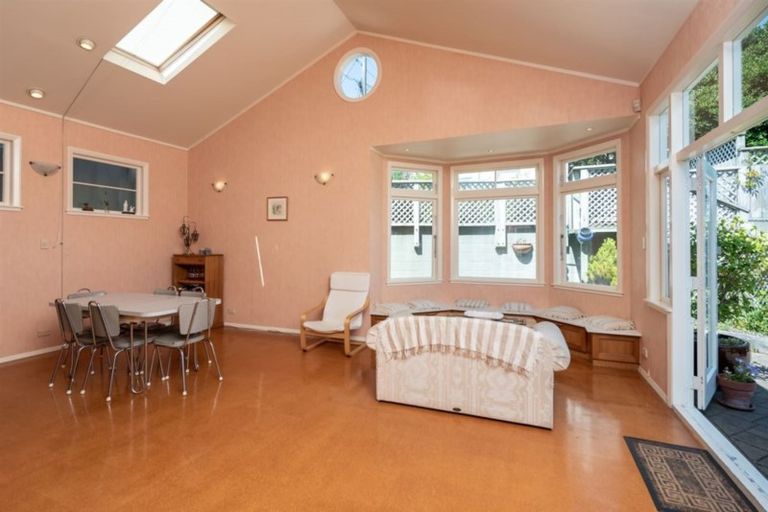 Photo of property in 83 Hamilton Road, Hataitai, Wellington, 6021