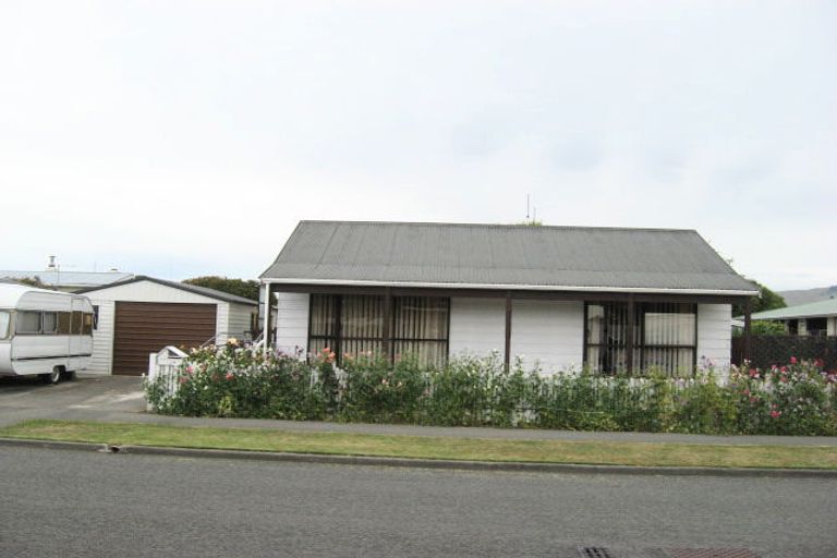 Photo of property in 25 Sandra Street, South New Brighton, Christchurch, 8062