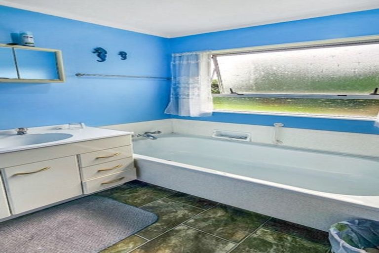 Photo of property in 30 Titoki Crescent, Pirimai, Napier, 4112