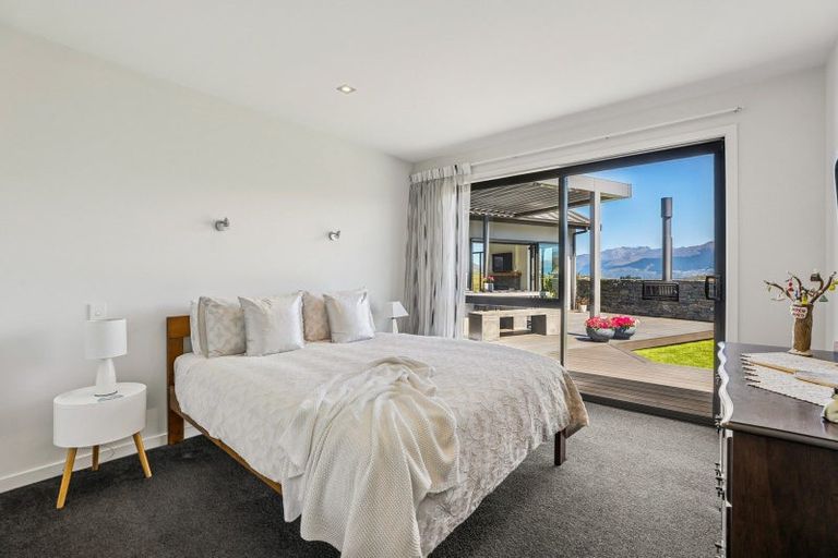 Photo of property in 15 Mckellar Drive, Jacks Point, Queenstown, 9371