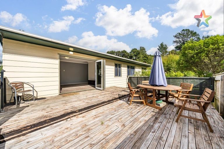 Photo of property in 2/32 Hair Street, Wainuiomata, Lower Hutt, 5014