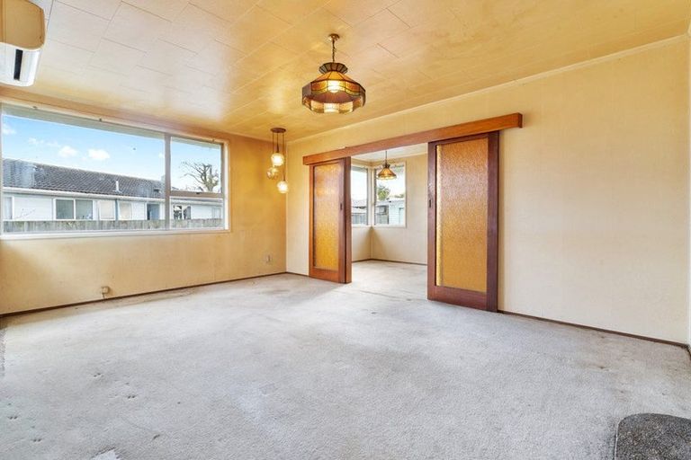 Photo of property in 16 Feasegate Street, Manurewa, Auckland, 2102