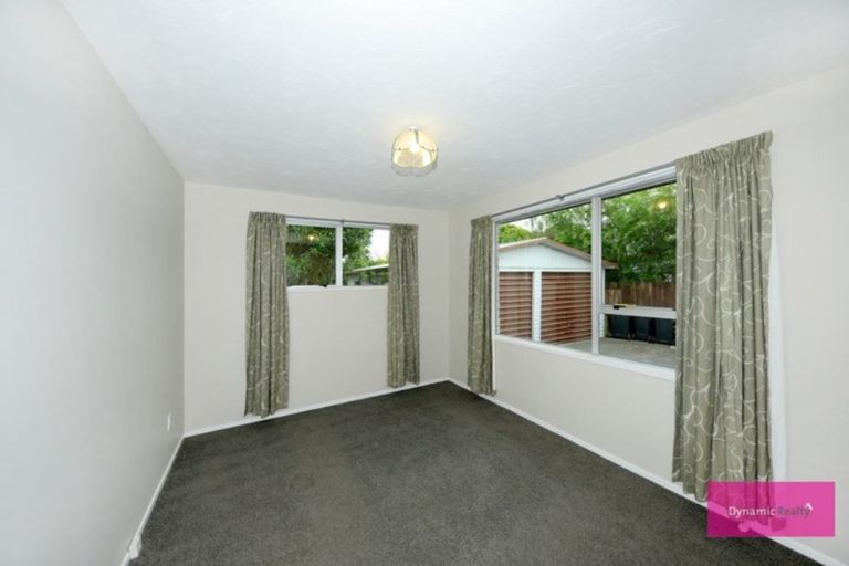 Photo of property in 120 Inwoods Close, Parklands, Christchurch, 8083