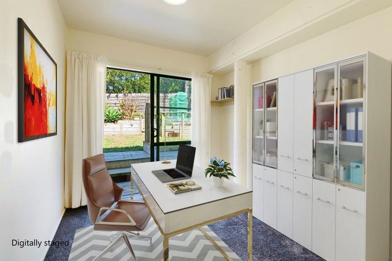 Photo of property in 148 Red Beach Road, Red Beach, 0932
