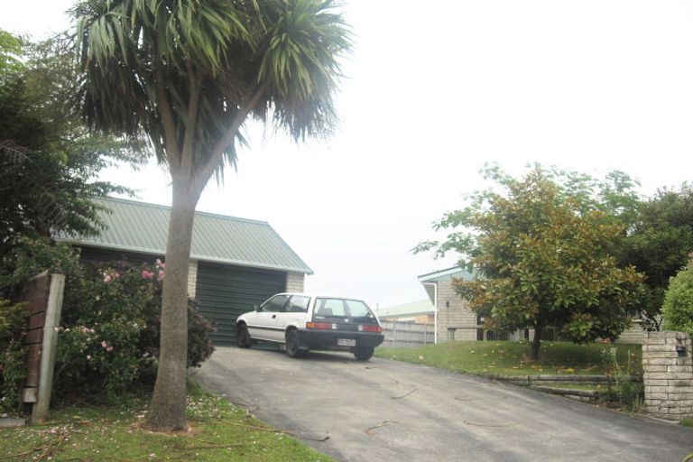 Photo of property in 2 Randell Place, Te Puke, 3119