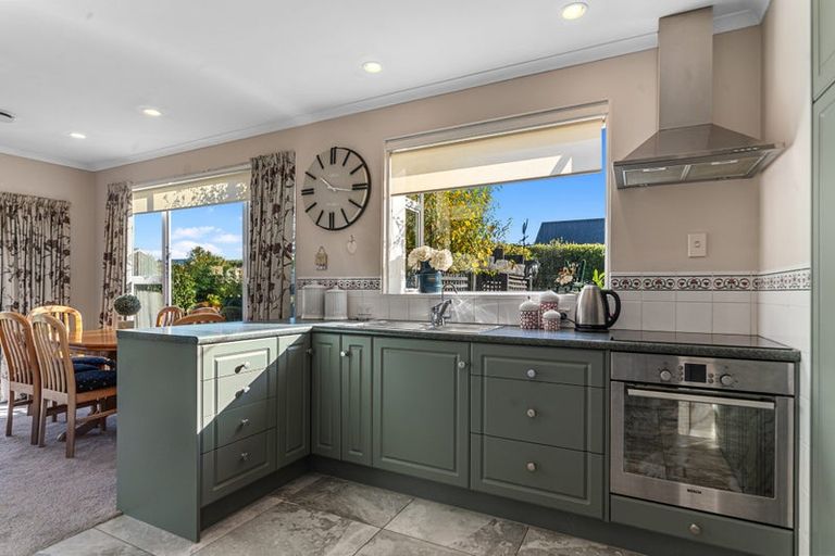 Photo of property in 12 Petries Road, Woodend, 7610