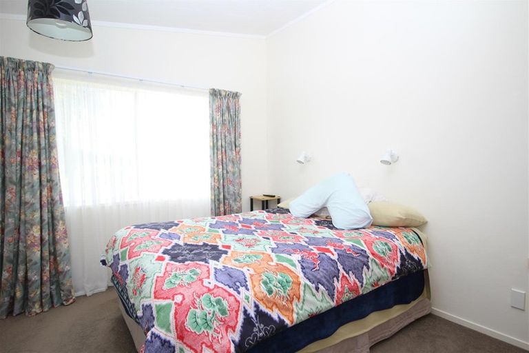 Photo of property in 2 Hoey Street, Te Kamo, Whangarei, 0112