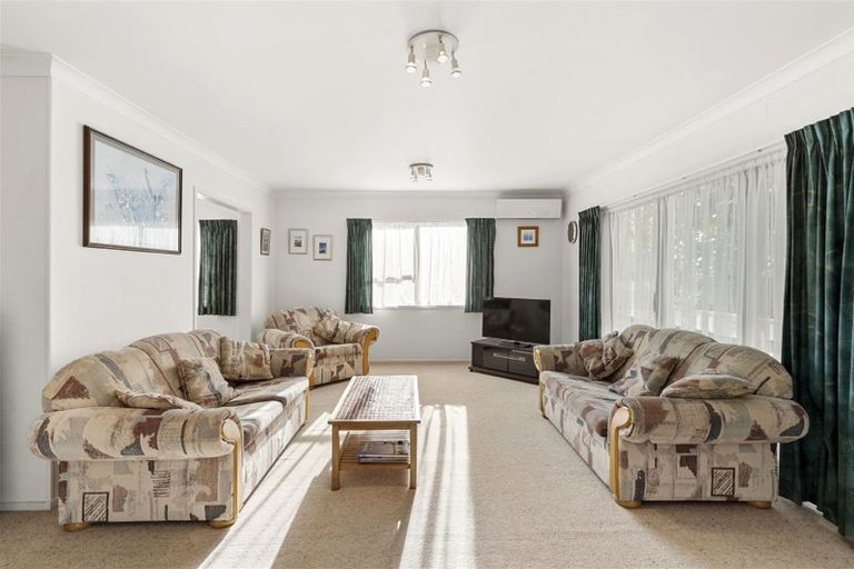 Photo of property in 44 Centorian Drive, Windsor Park, Auckland, 0632