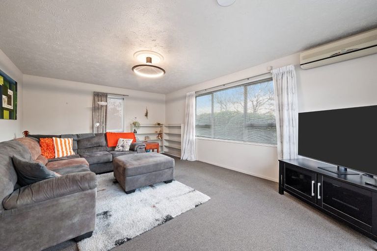 Photo of property in 220 Sawyers Arms Road, Bishopdale, Christchurch, 8053