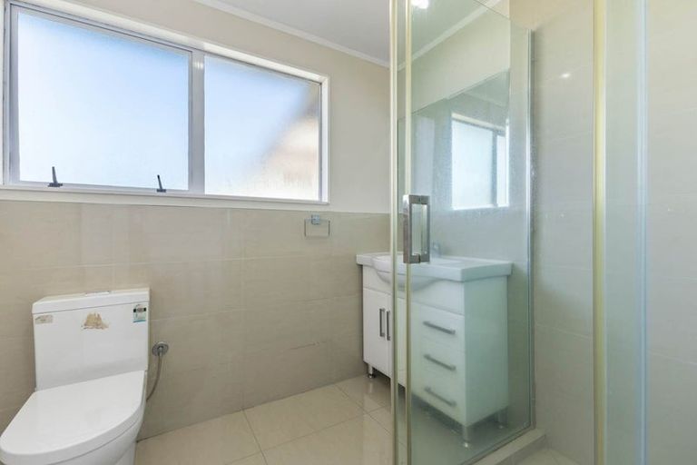 Photo of property in 11 Janese Place, Weymouth, Auckland, 2103