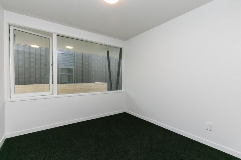 Photo of property in 74u7 Derwent Street, Island Bay, Wellington, 6023