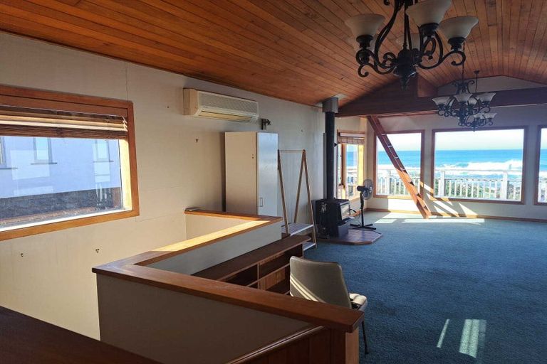 Photo of property in 158 Owhiro Bay Parade, Owhiro Bay, Wellington, 6023