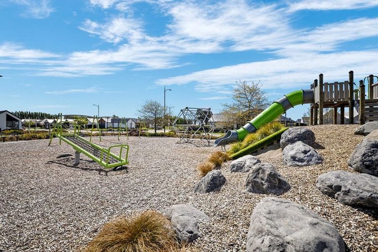Photo of property in 5 Burkett Street, Marshland, Christchurch, 8051