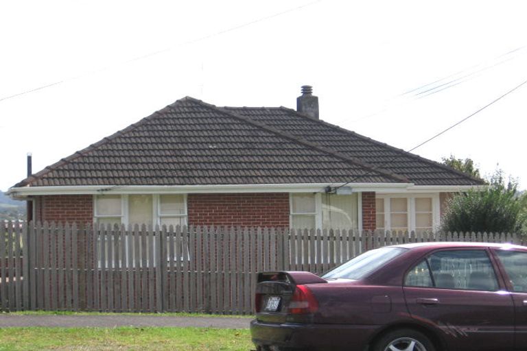 Photo of property in 4 Humphrey Kemp Avenue, Henderson, Auckland, 0612